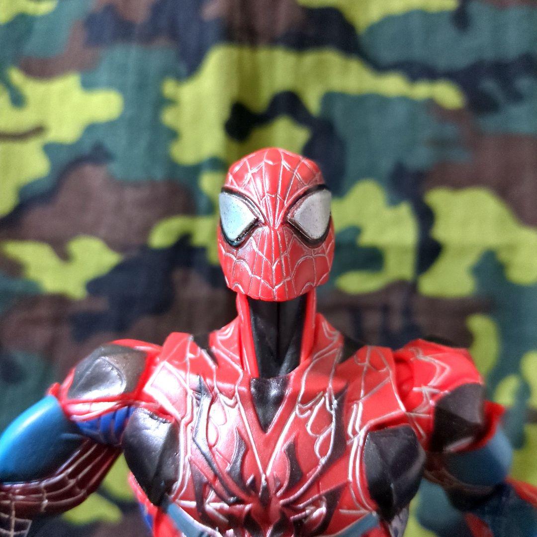 プレイアーツ改／✨【 ヴァリアント】 スパイダーマン【中古品／箱無し】