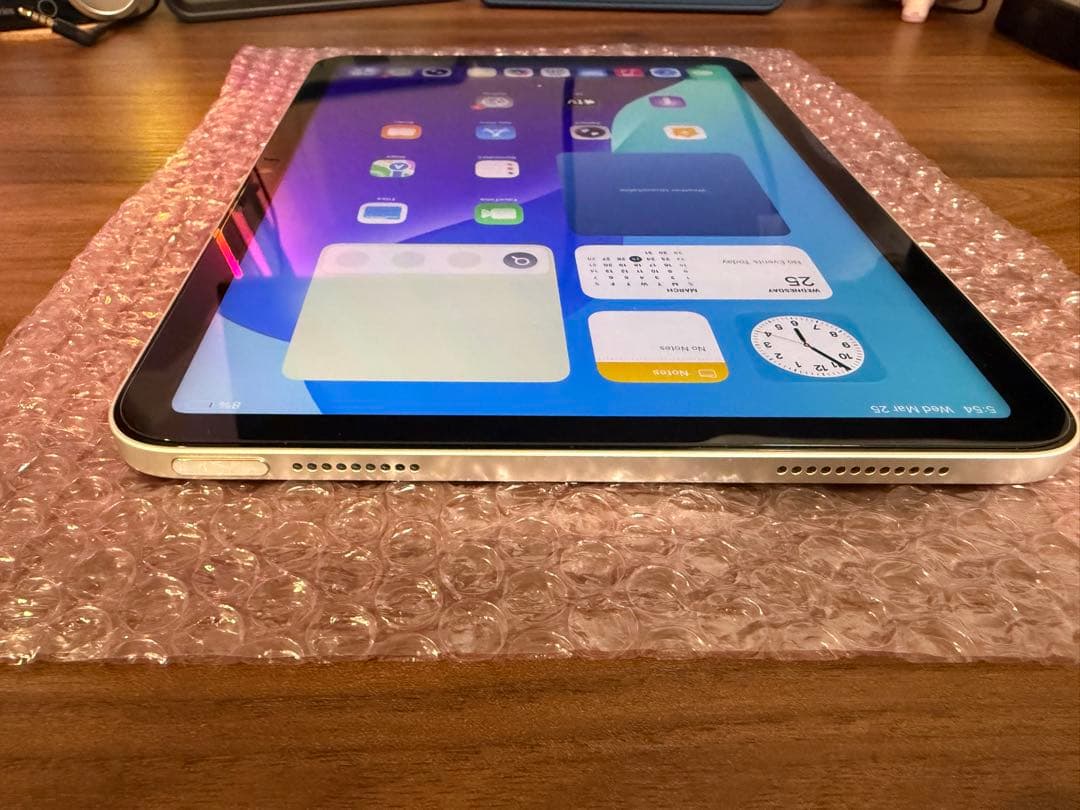 や*ん様 Apple iPad 第10世代 10.9インチ 64GB シルバー本