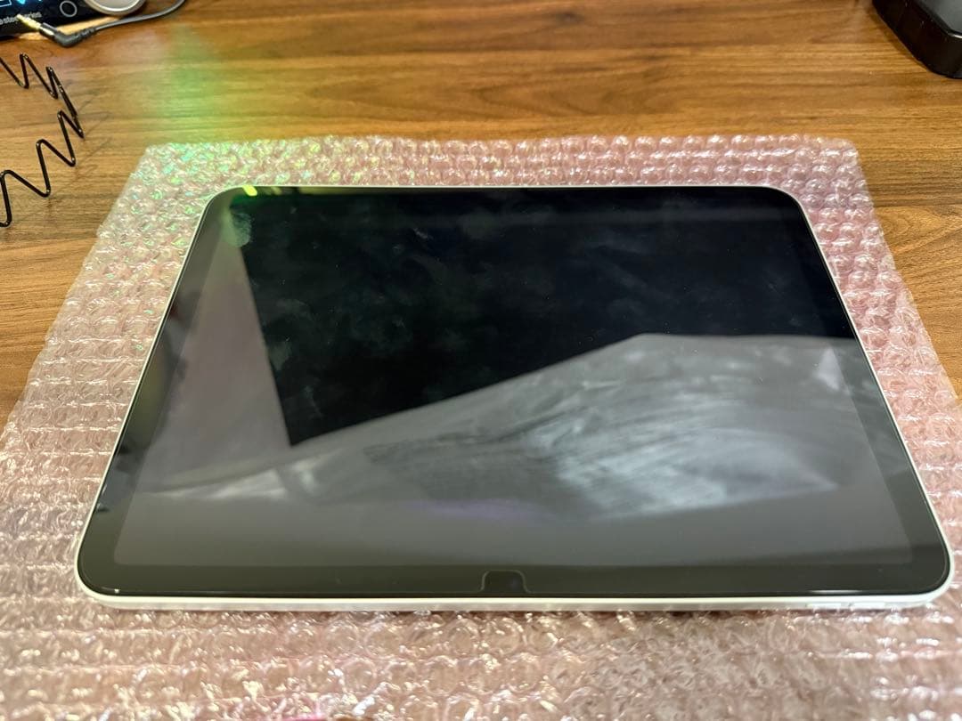 や*ん様 Apple iPad 第10世代 10.9インチ 64GB シルバー本