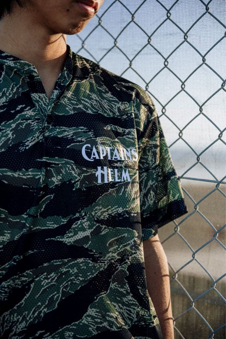 トップス Captains Helm HENLEY NECK MESH TEE
