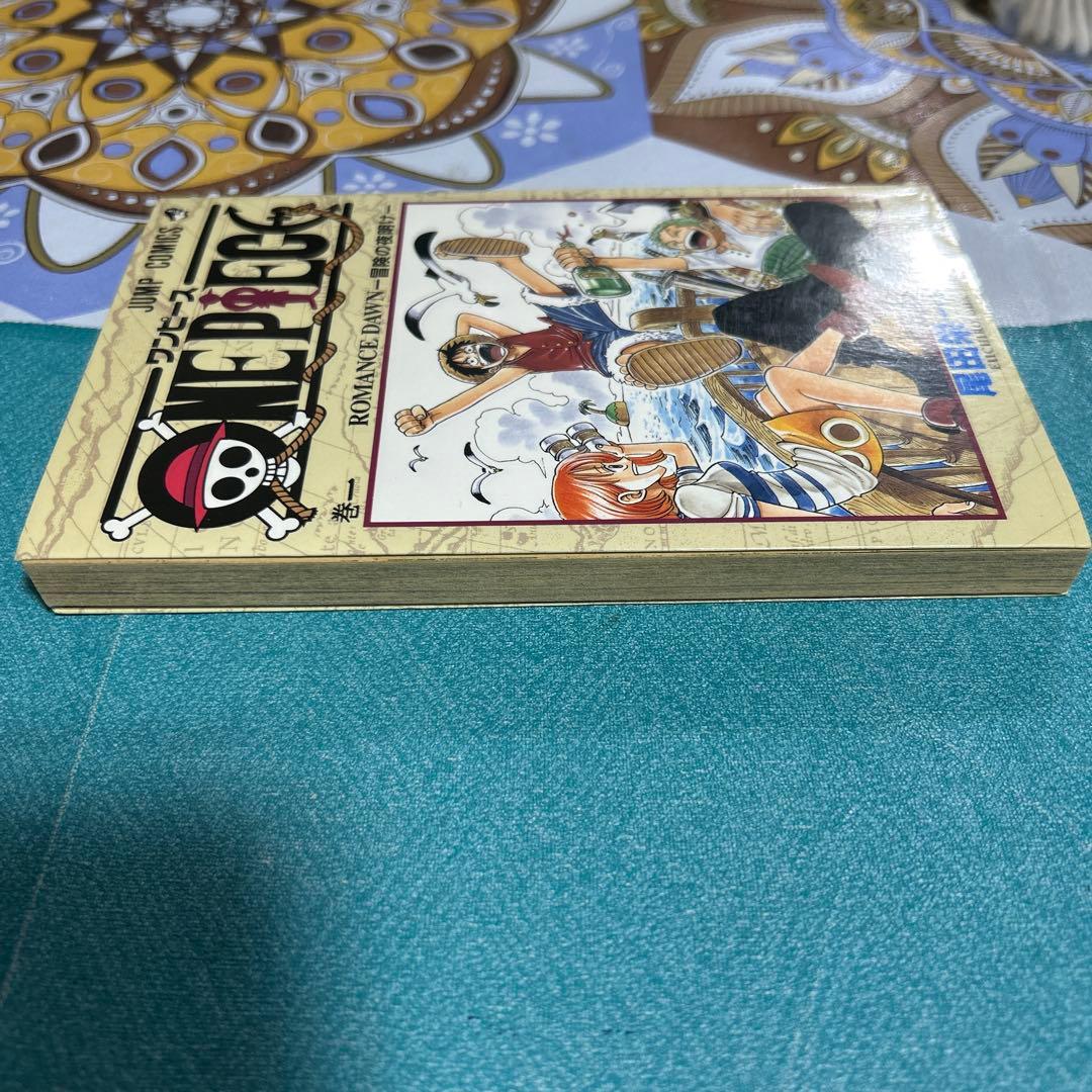 希少 美品 ワンピース 第1巻 初版本 コミックニュース 付き ●中古品