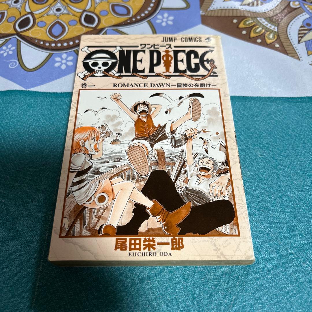希少 美品 ワンピース 第1巻 初版本 コミックニュース 付き ●中古品