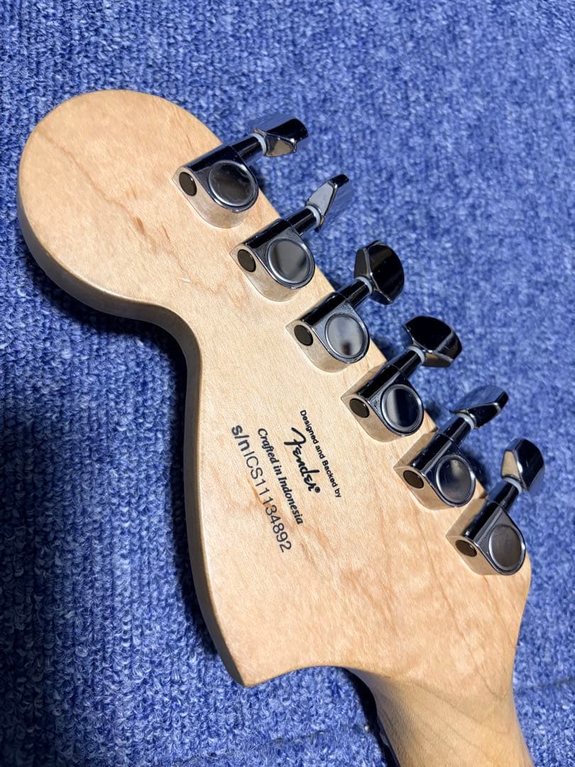 と*も様 Squier / エレキギター Standard？