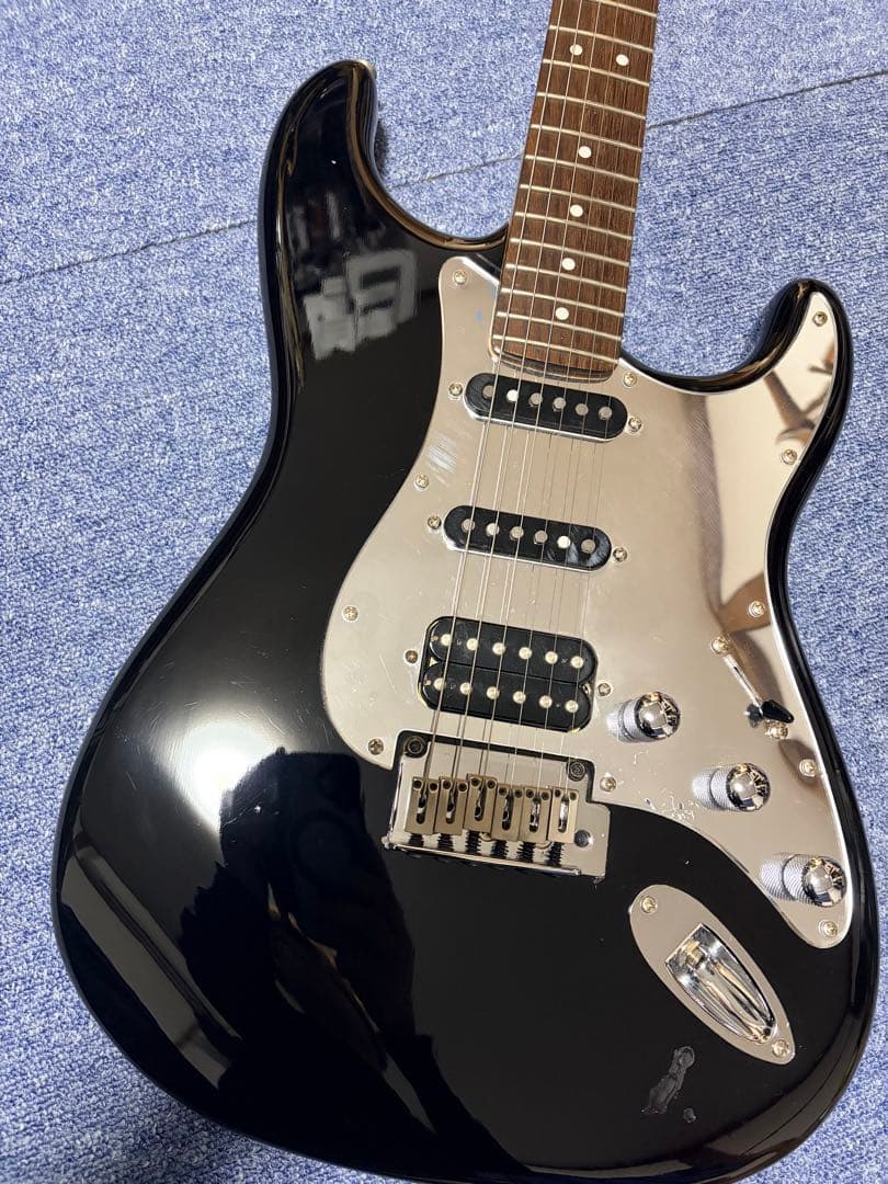 と*も様 Squier / エレキギター Standard？