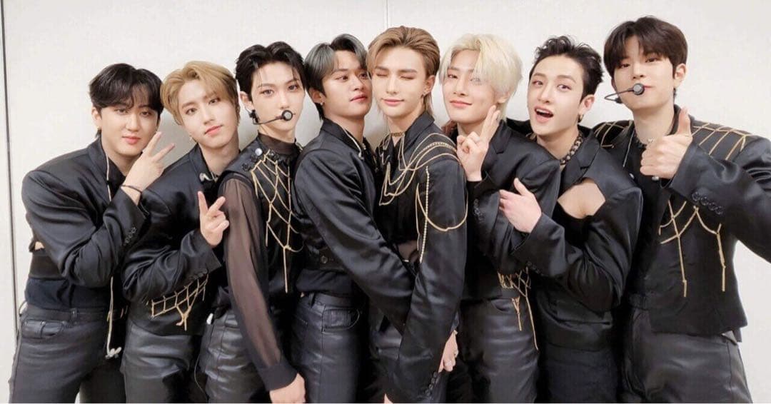 straykids スキズ ヒョンジン チェキ 直筆サイン入り