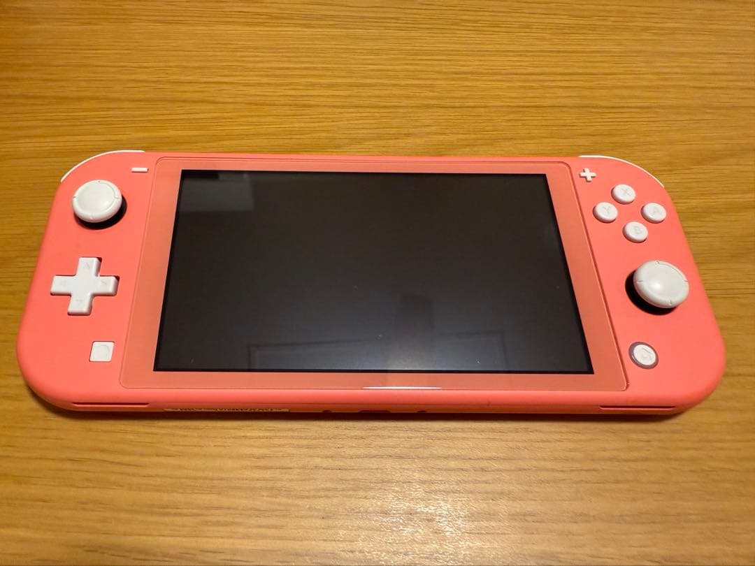 Nintendo switch lite コーラル