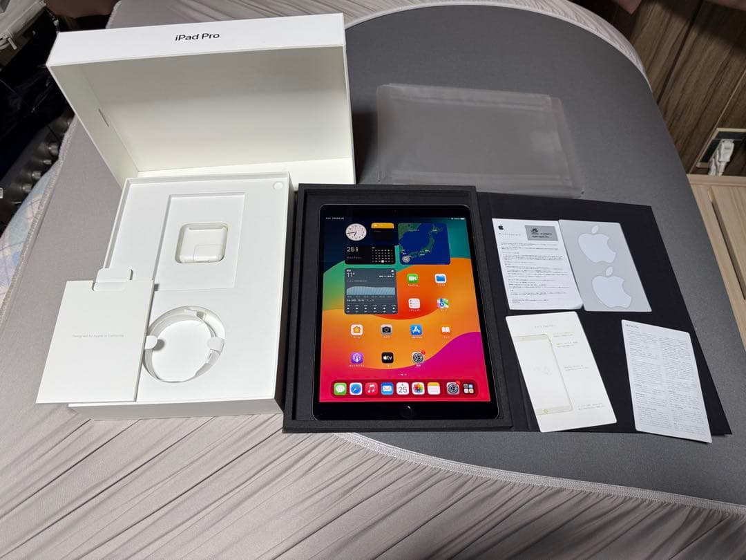 ぽむ iPad Pro 10.5インチwifi 64GB MQDT2J/A