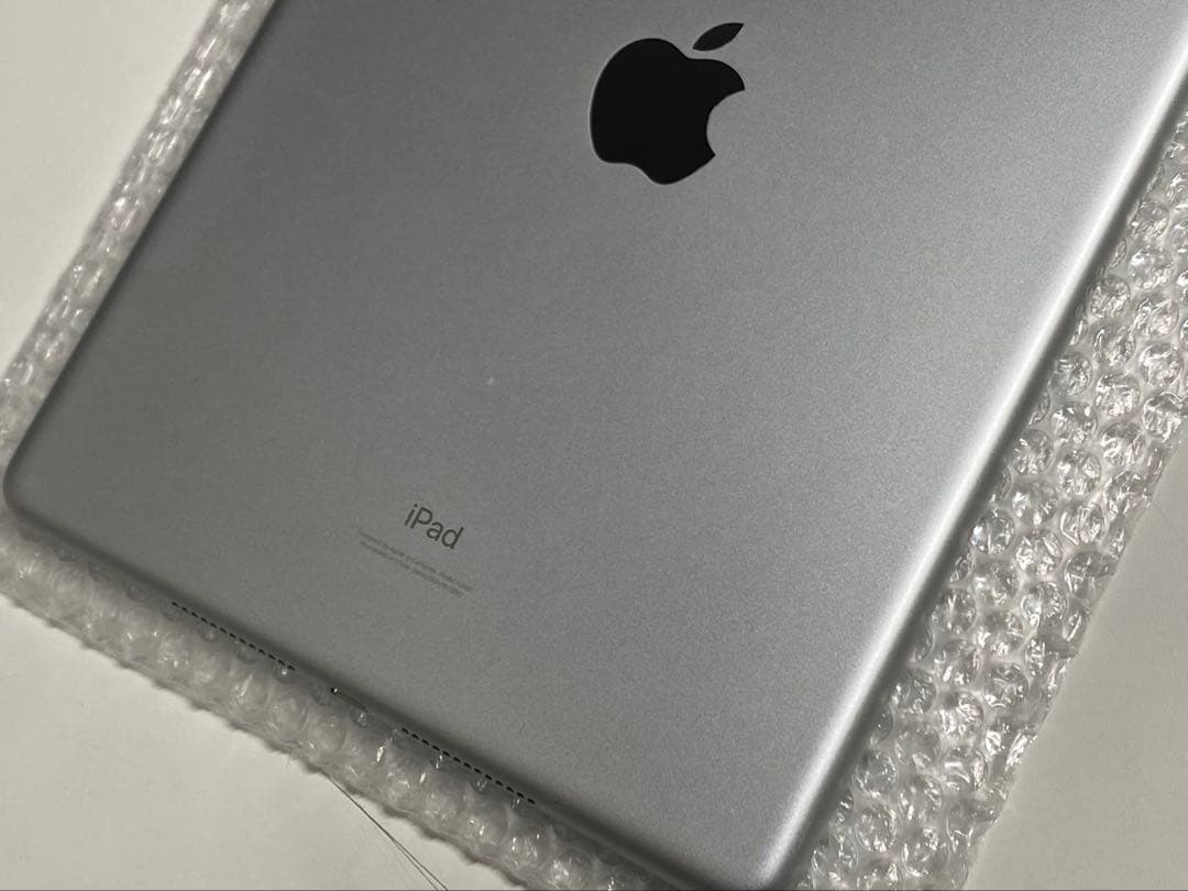 か*ん様 中古♪iPad 第9世代 Wi-Fiモデル 10.2インチ シルバー