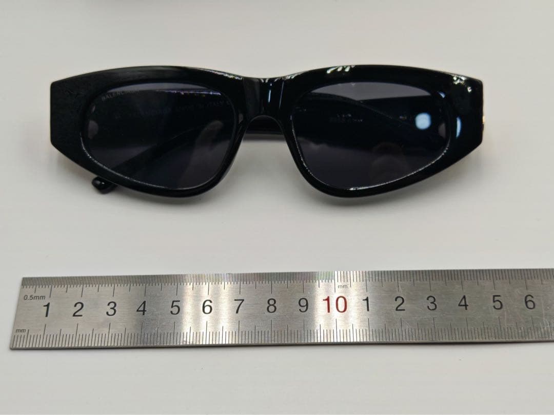BALENCIAGA サングラス 黒×ゴールド 中古　美品