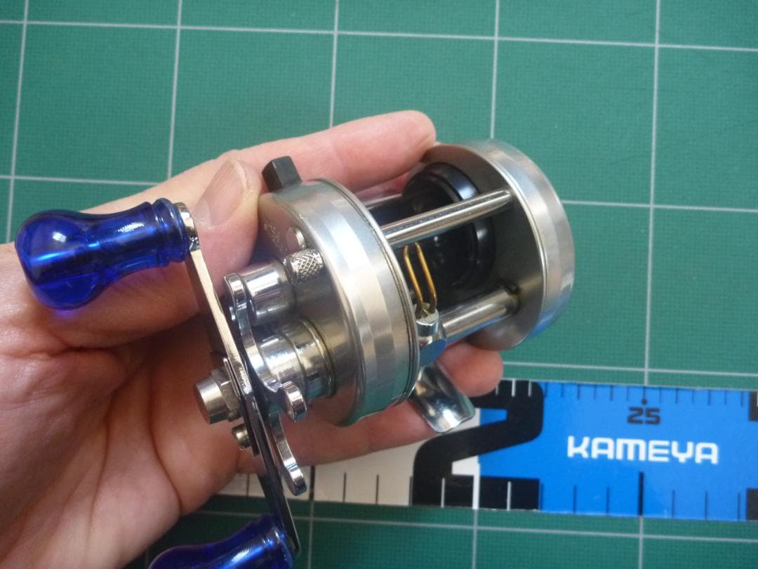 T*m様 アブガルシア　アンバサダー2500CIAR　フットナンバー040006