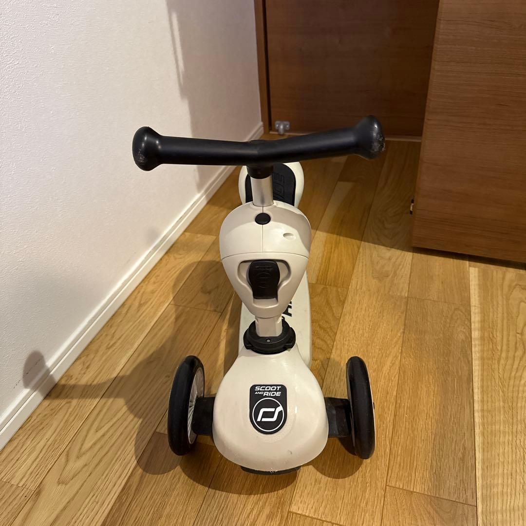 SCOOT AND RIDE ホワイト スケーター