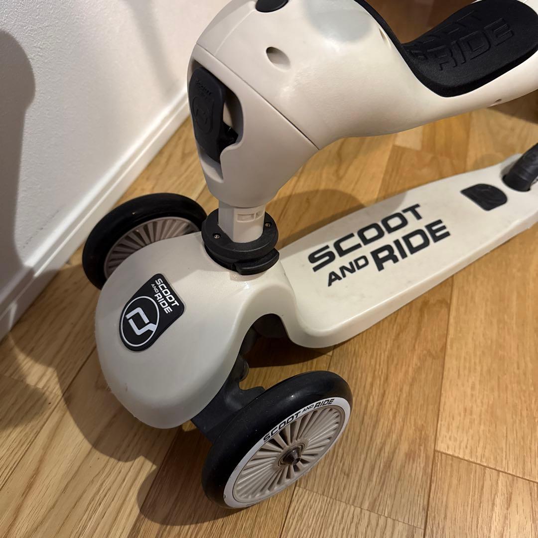 SCOOT AND RIDE ホワイト スケーター
