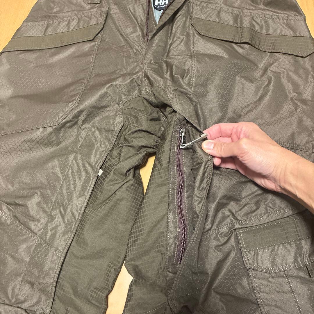 未使用　Helly Hansen スノーボードパンツ ダークブラウン