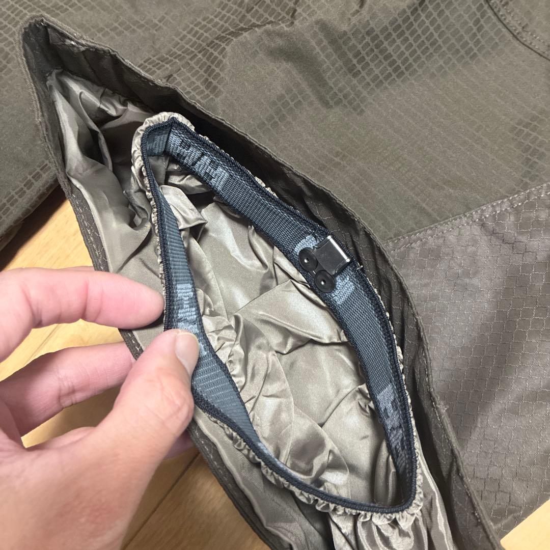 未使用　Helly Hansen スノーボードパンツ ダークブラウン