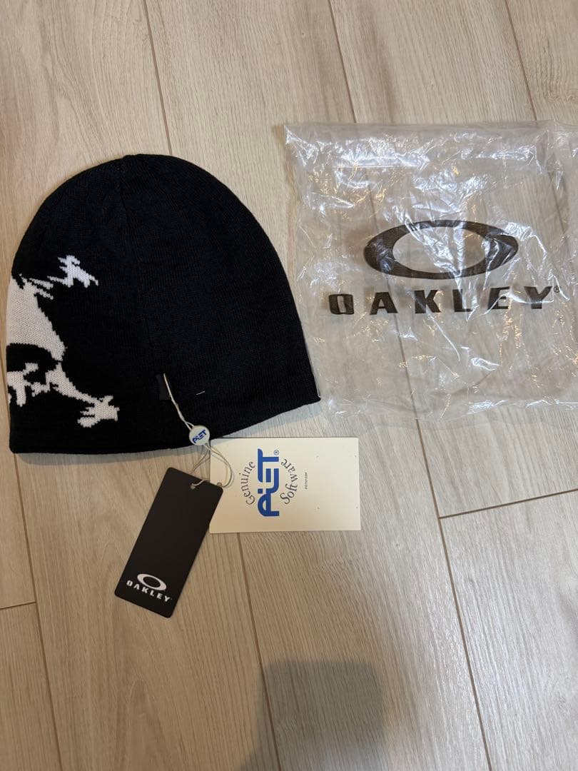 未使用品！Oakley PIETビーニー