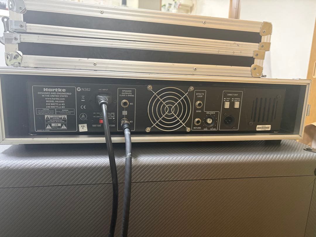 Hartke HA3500 350W/4Ω ハードケース付き(アルモア製)