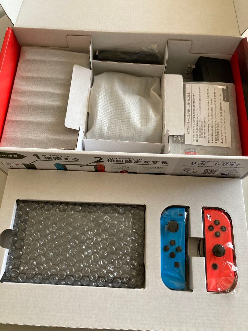 Nintendo switchバッテリー強化版美品