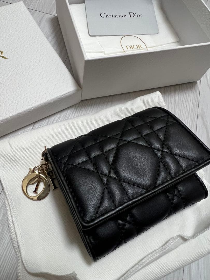 Lady Dior Lotus ウォレット　ディオール　お財布