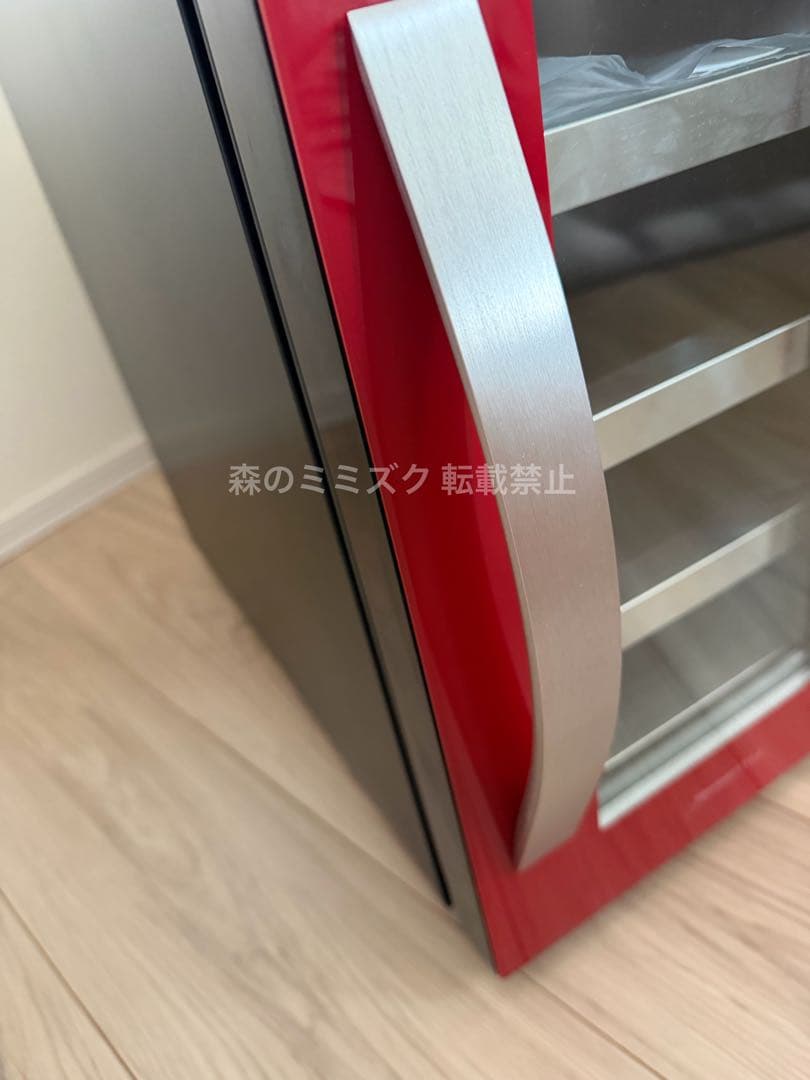【生産完了品】デバイスタイル ペルチェ式ワインセラー レッド CE-8W 右開き