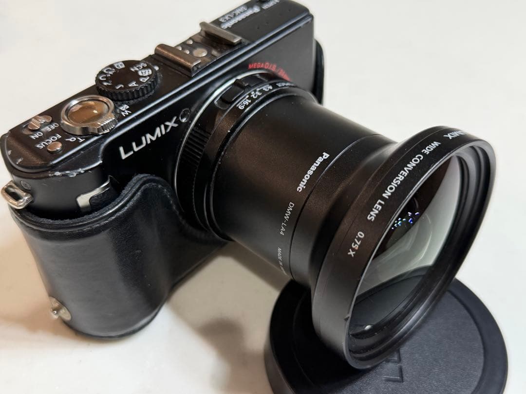 LUMIX DMC-LX3【防湿庫保管】革ケース・ワイコン予備バッテリー付