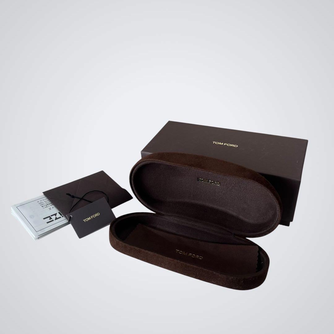 【人気】TOM FORD TF5860 クリアグレー サングラス　箱付き