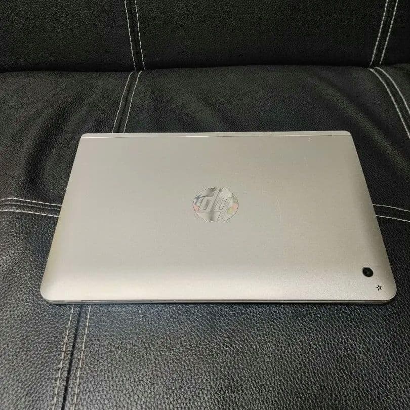 HP x2 210 G2 ★2in1タブレットPC★Windows11★4GB