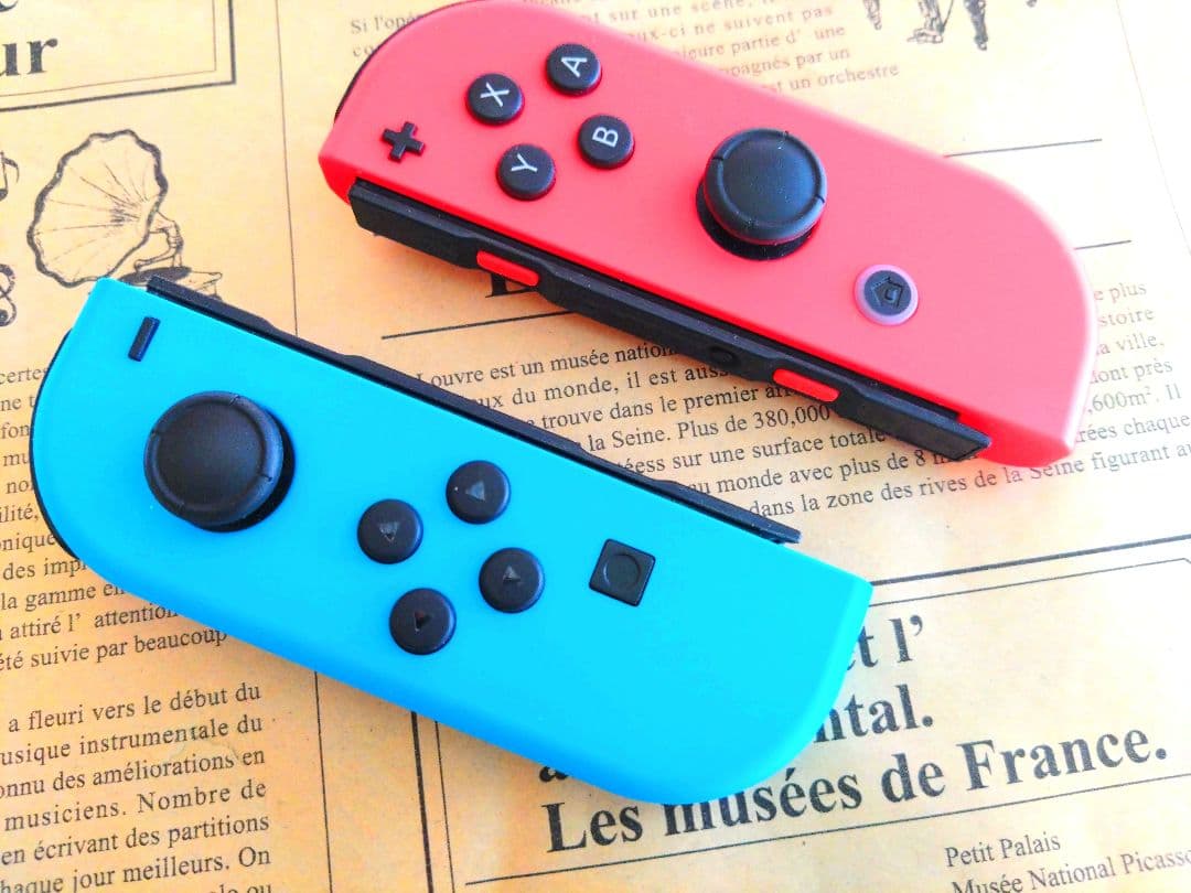 【美品】Nintendo Switch 本体 ネオンブルー/ネオンレッド