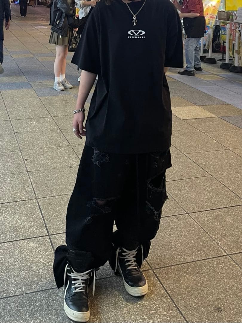 vetements oval logo Tシャツ