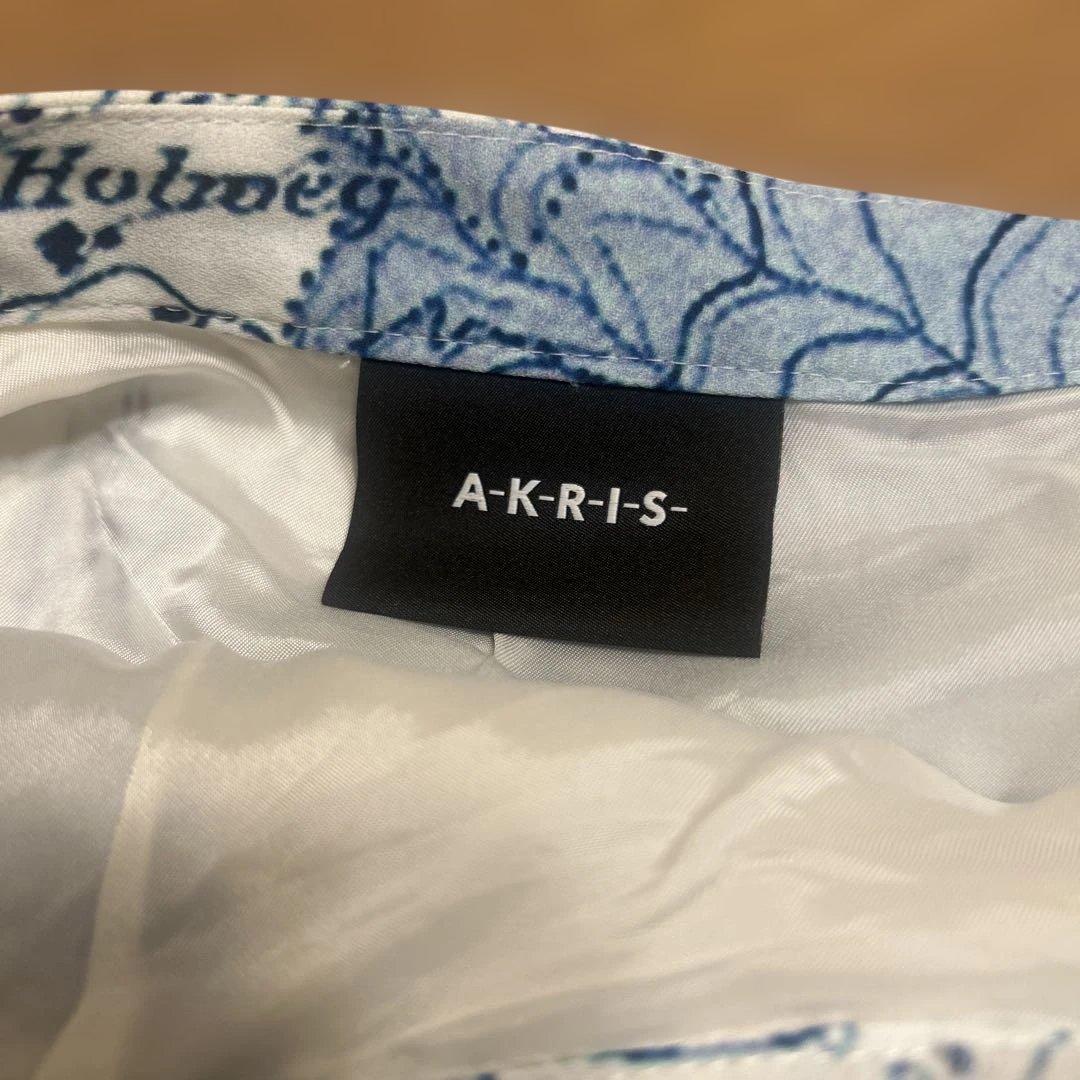 A-KRIS 青と白の地図柄 フレアスカート