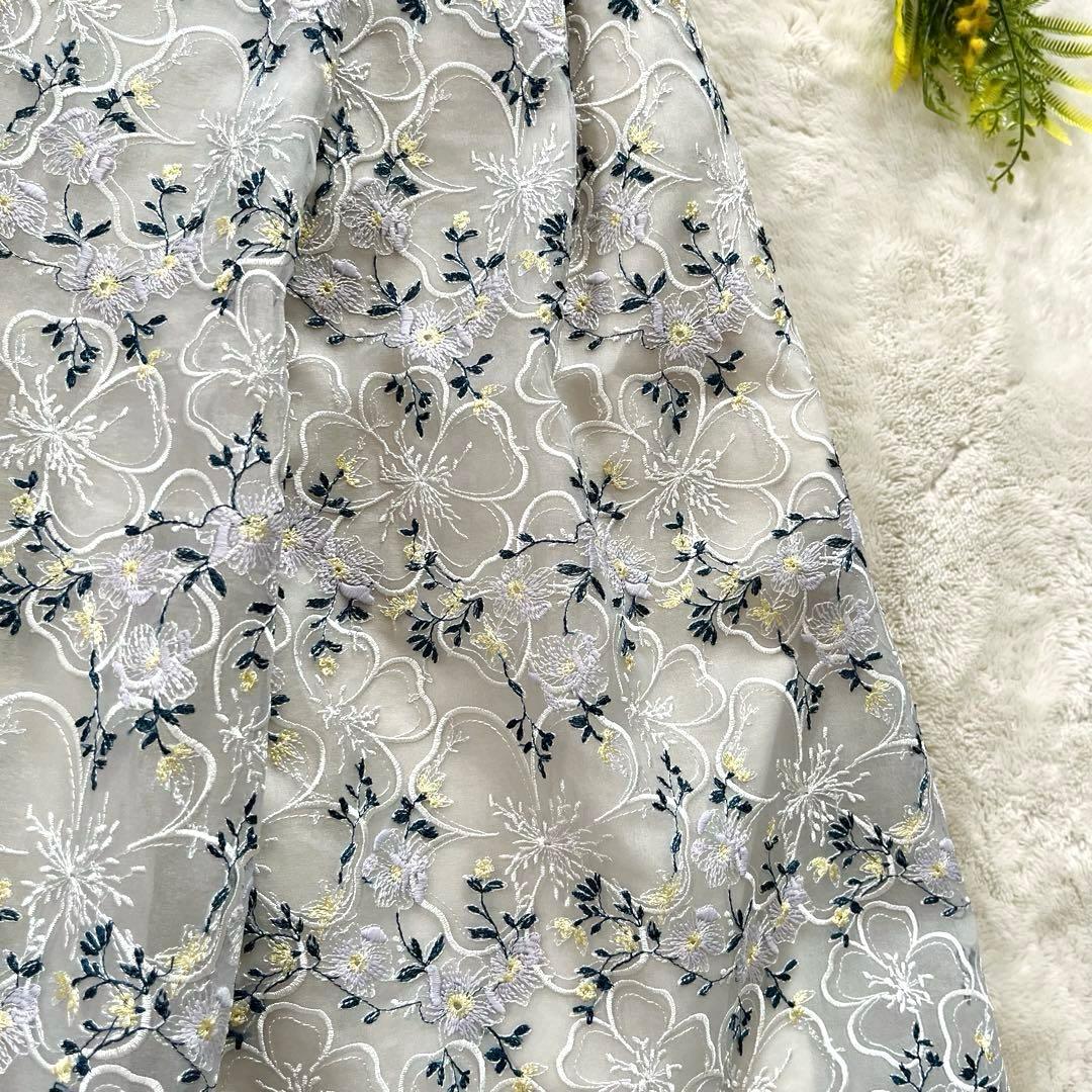 極美品XS✨トッカMADONNA LILYマドンナリリー　ドレス 刺繍ワンピース