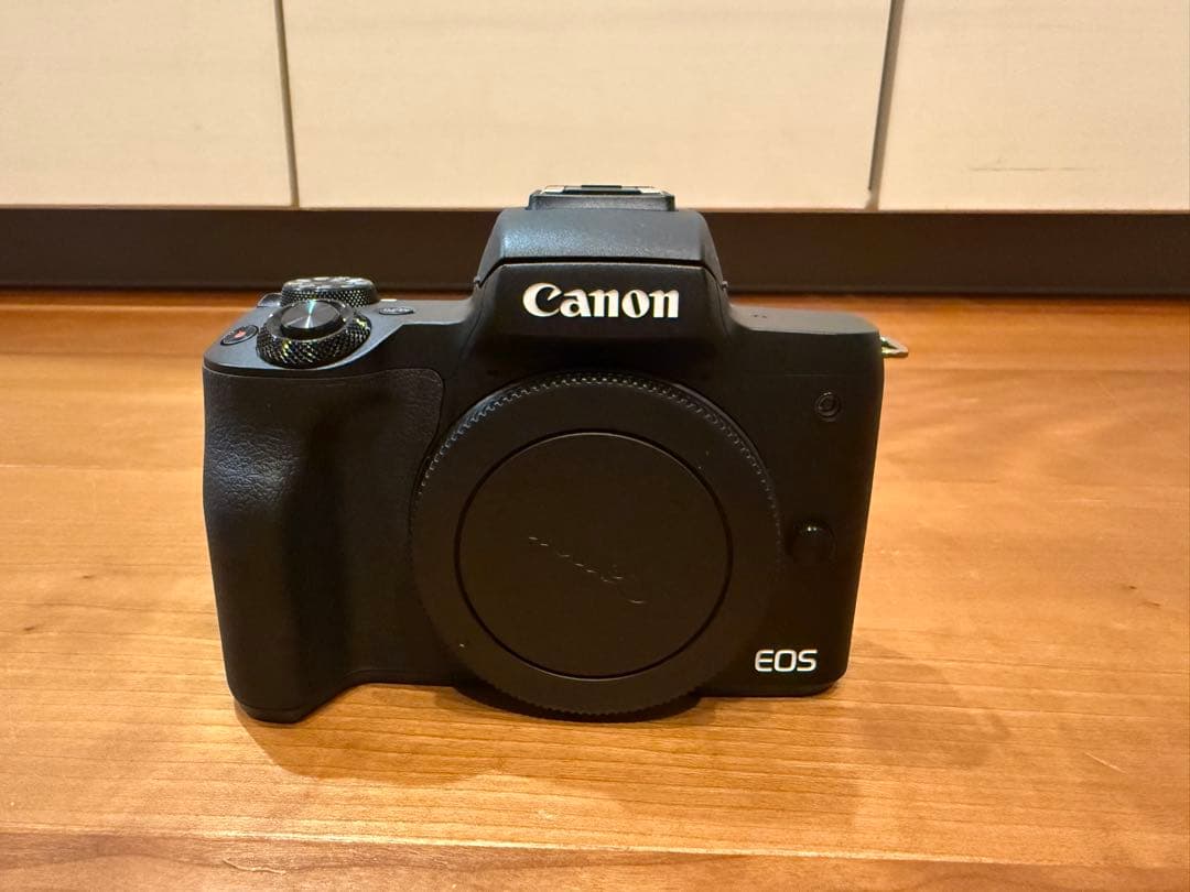 Canon EOS Kiss M ダブルズームキット