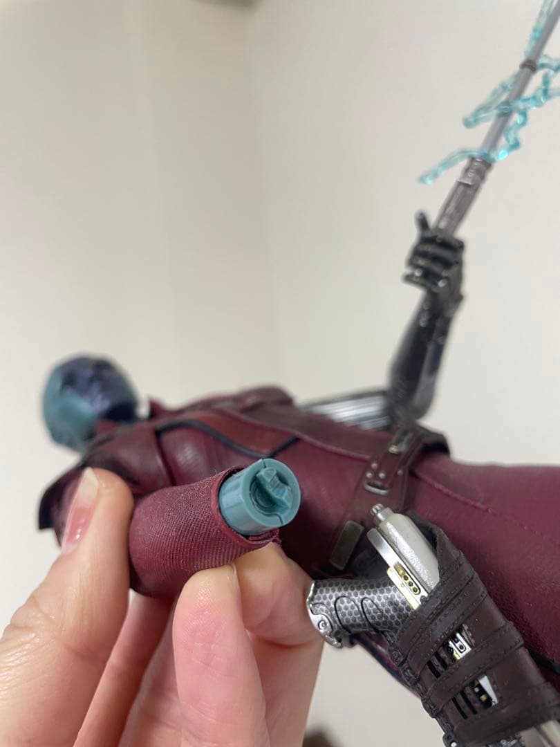 年内限定値下：ホットトイズ　ネビュラ　アベンジャーズ　エンドゲーム　損傷あり