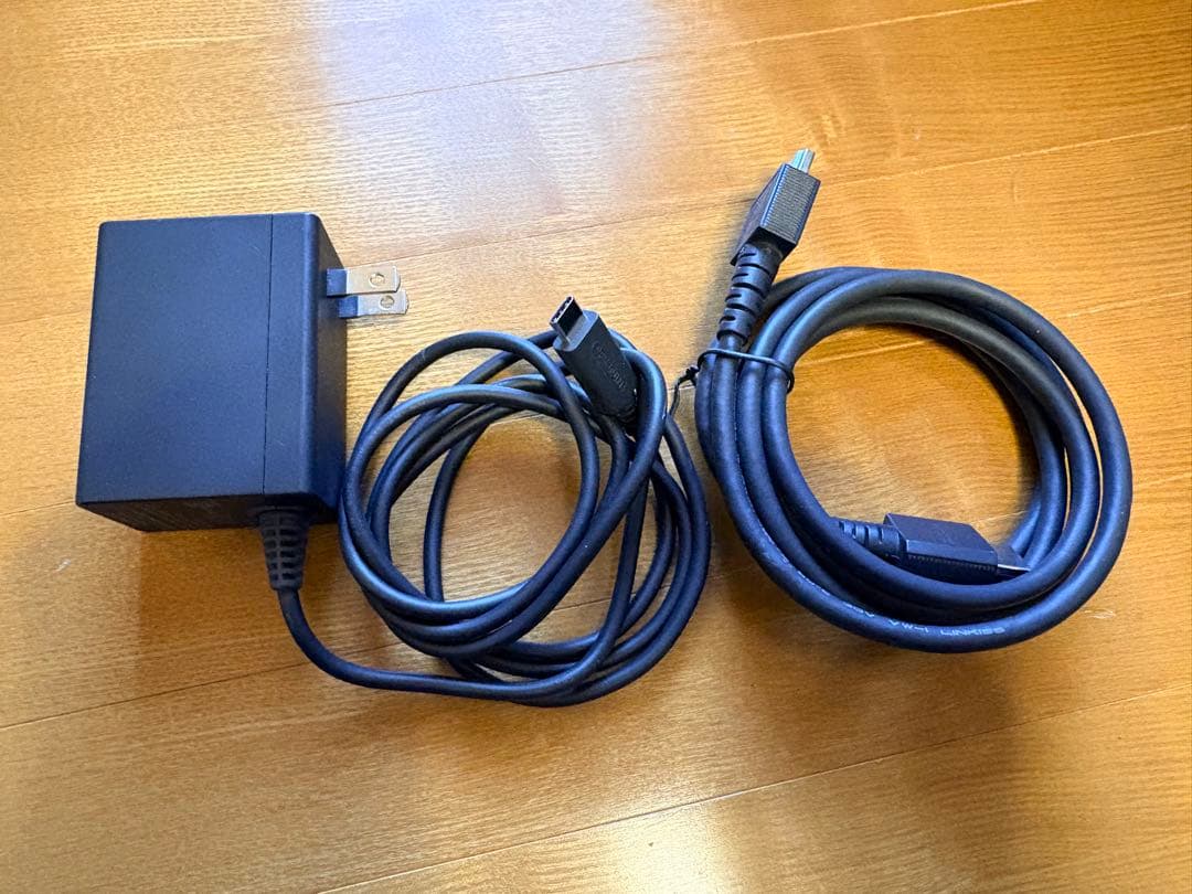 Nintendo Switch ネオンブルー・ネオンレッド　本体