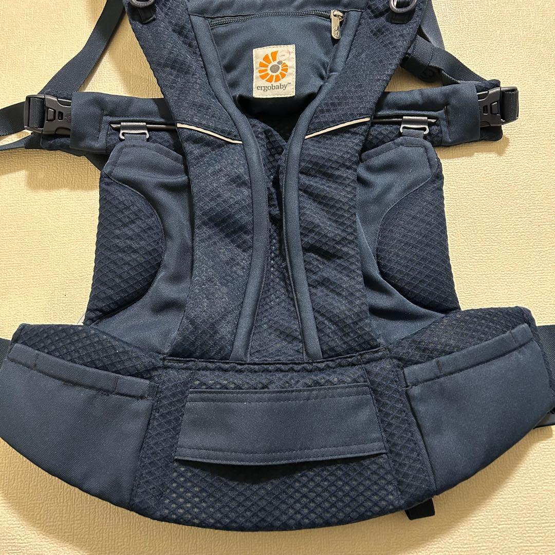 【極美品】エルゴベビー　オムニブリーズ　抱っこ紐　ミッドナイトブルー