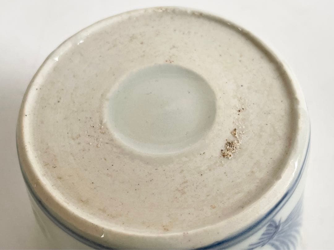 骨董　アンティーク　古伊万里　染付　縁錆　稲穂文様　蕎麦猪口　カップ　和食器