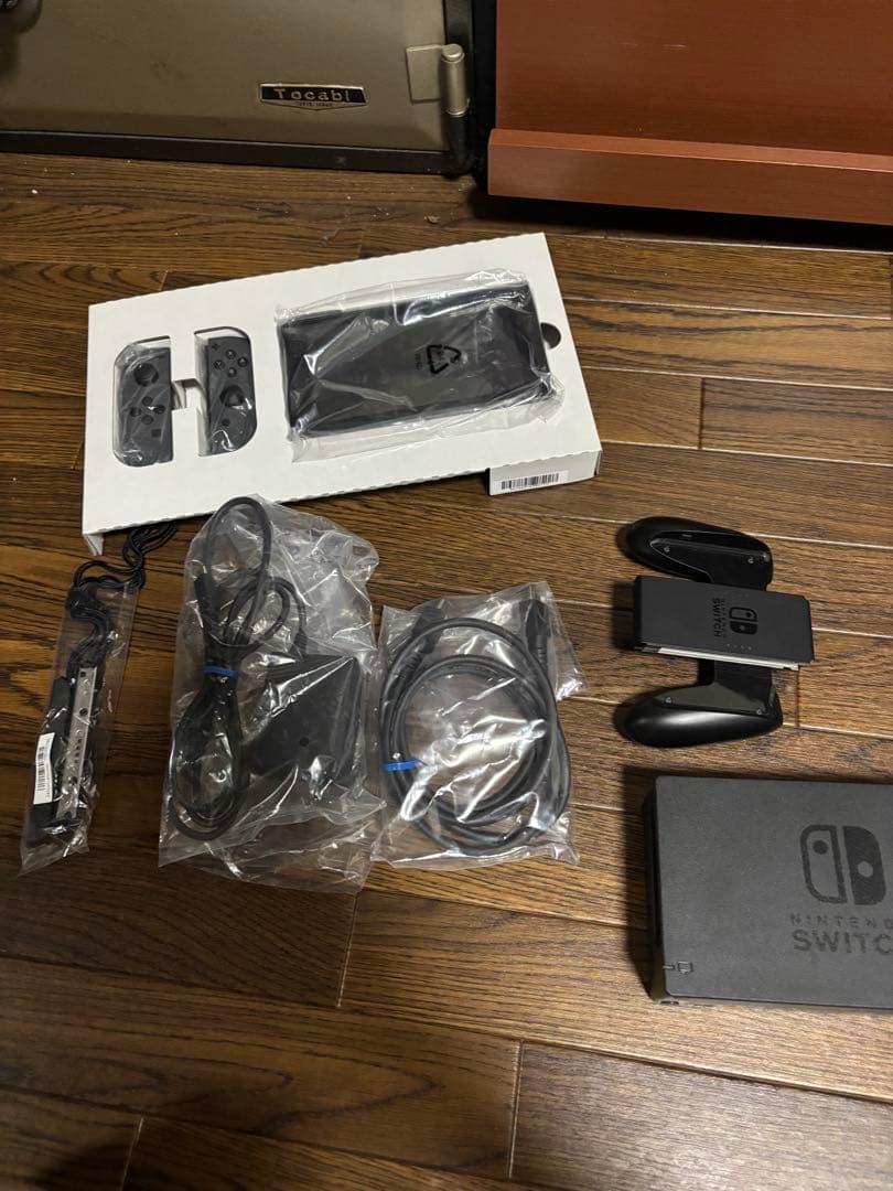 Nintendo SwitchHADグレー　プロコン　ソフト2本　ケース付き