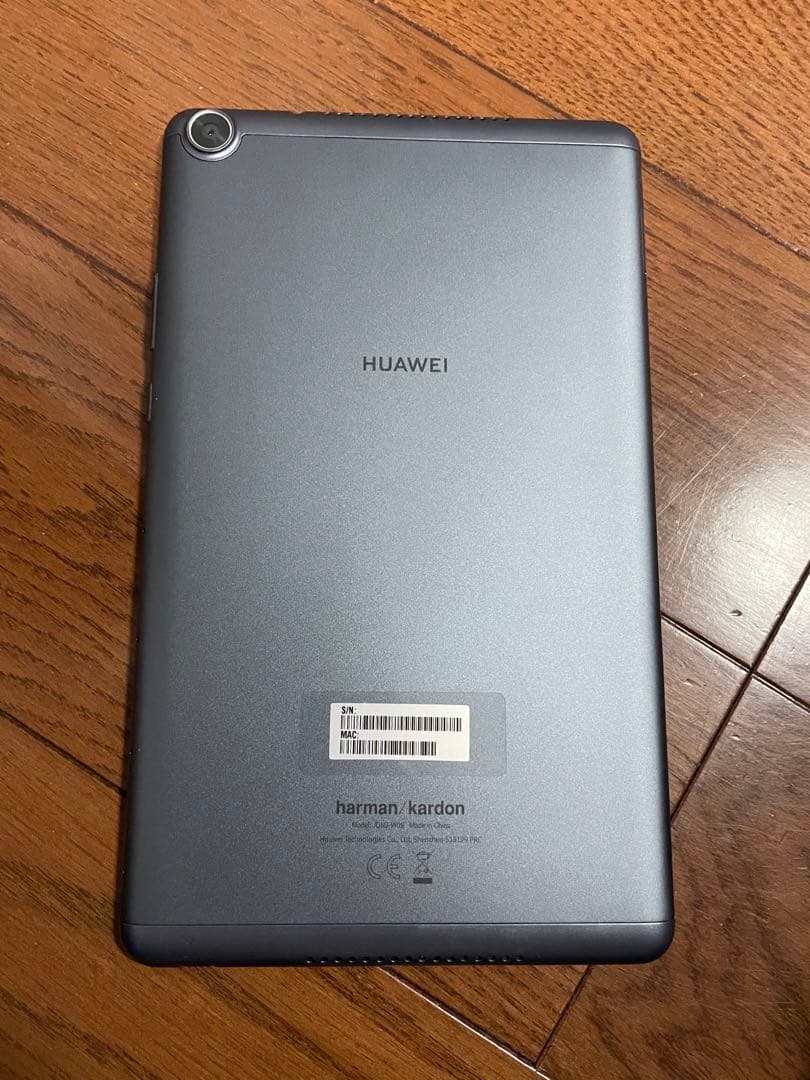 HUAWEI 8インチタブレット　ケース付き