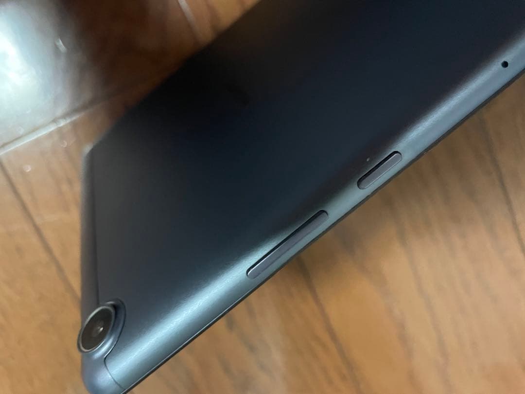 HUAWEI 8インチタブレット　ケース付き