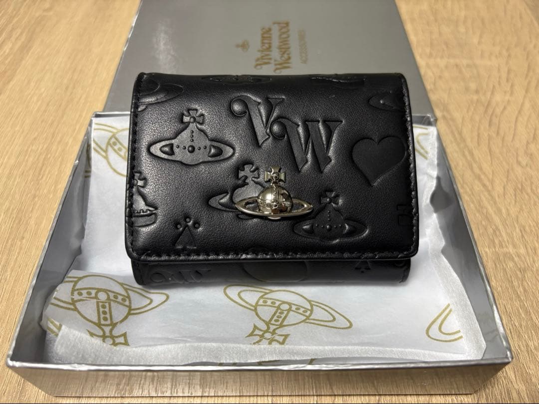 (新品未使用)Vivienne Westwood ブラック三つ折り財布
