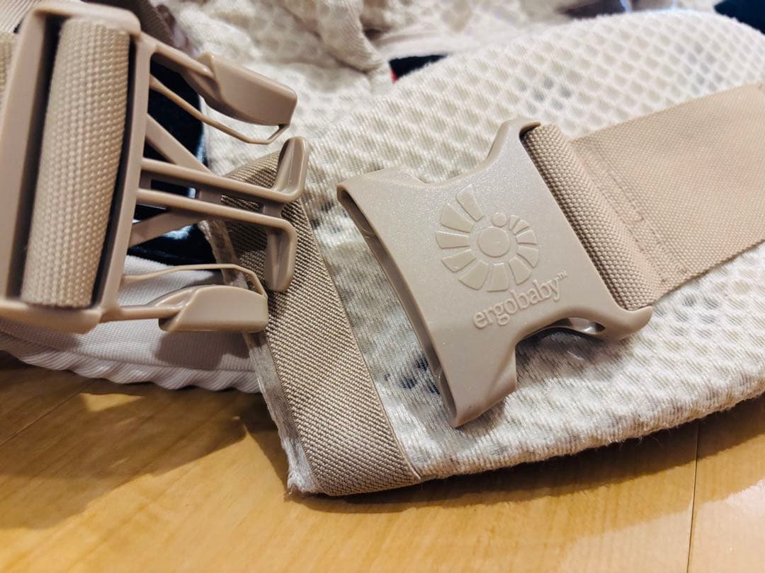 【美品】エルゴベビー　オムニ ブリーズ　ナチュラルベージュ