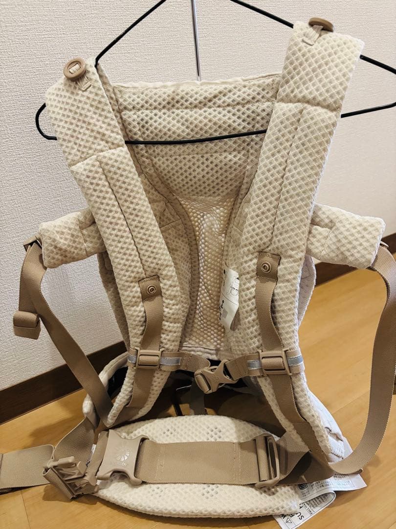 【美品】エルゴベビー　オムニ ブリーズ　ナチュラルベージュ