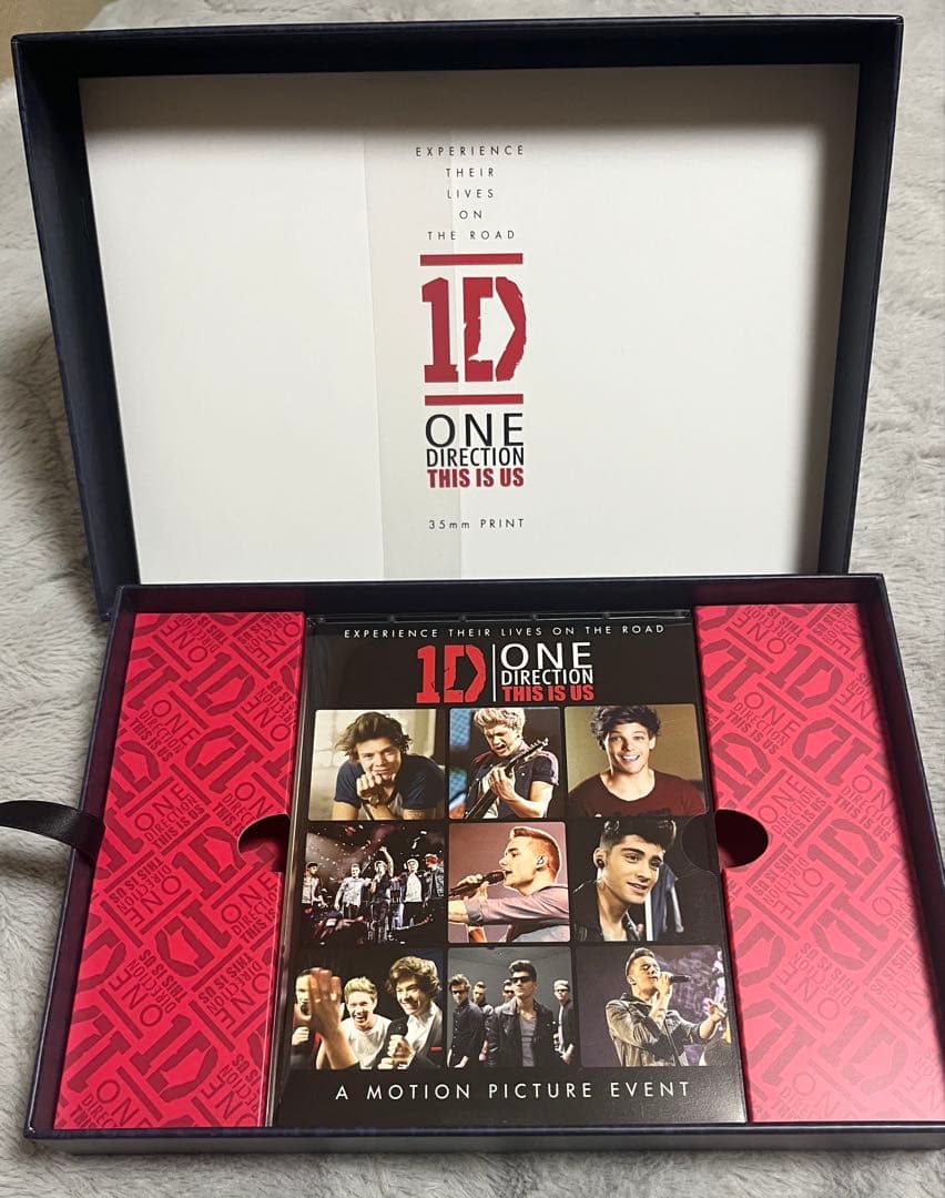 ONE DIRECTION THIS IS US DVD ファンクラブ会員カード