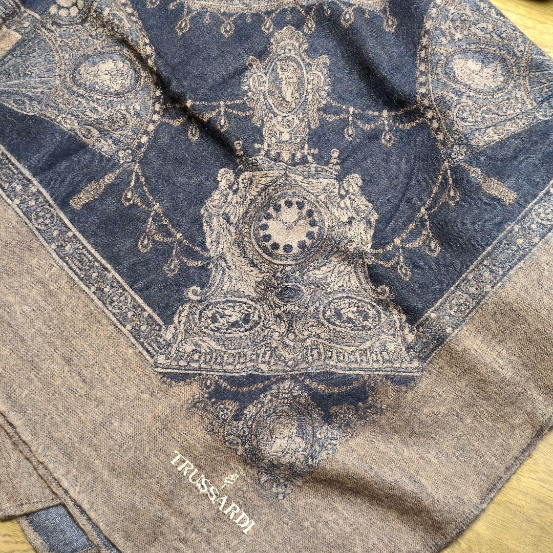 TRUSSARDI 扇と置時計 大判ウールストール ショール 茶系