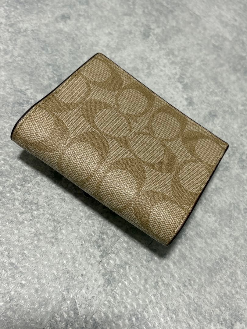 Coach 二つ折り財布 ピンク/ベージュ