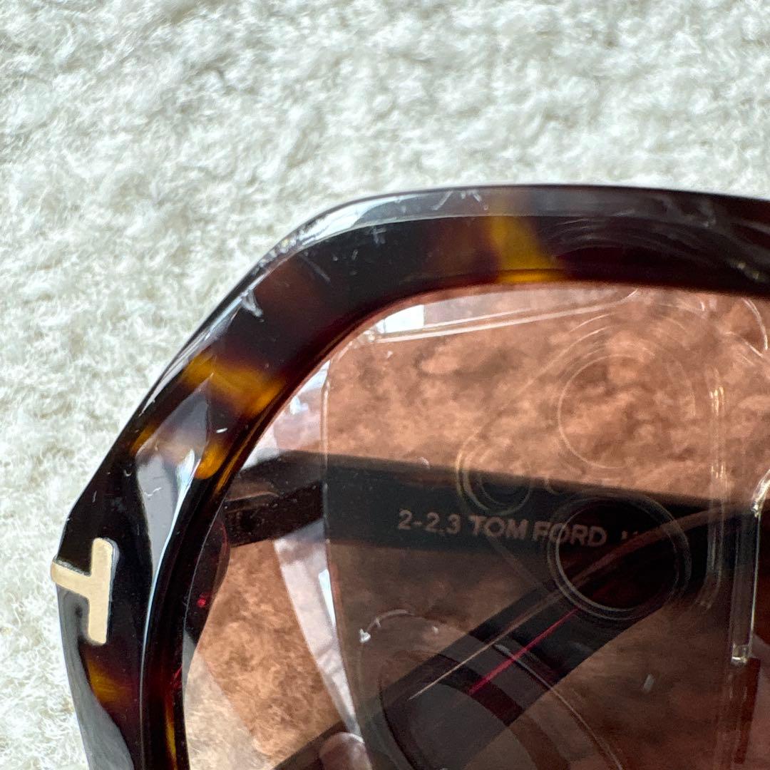 TOM FORD Carola TF9328 サングラス