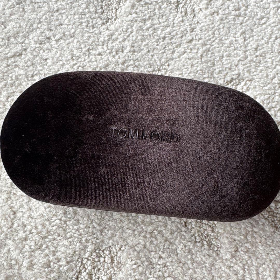 TOM FORD Carola TF9328 サングラス