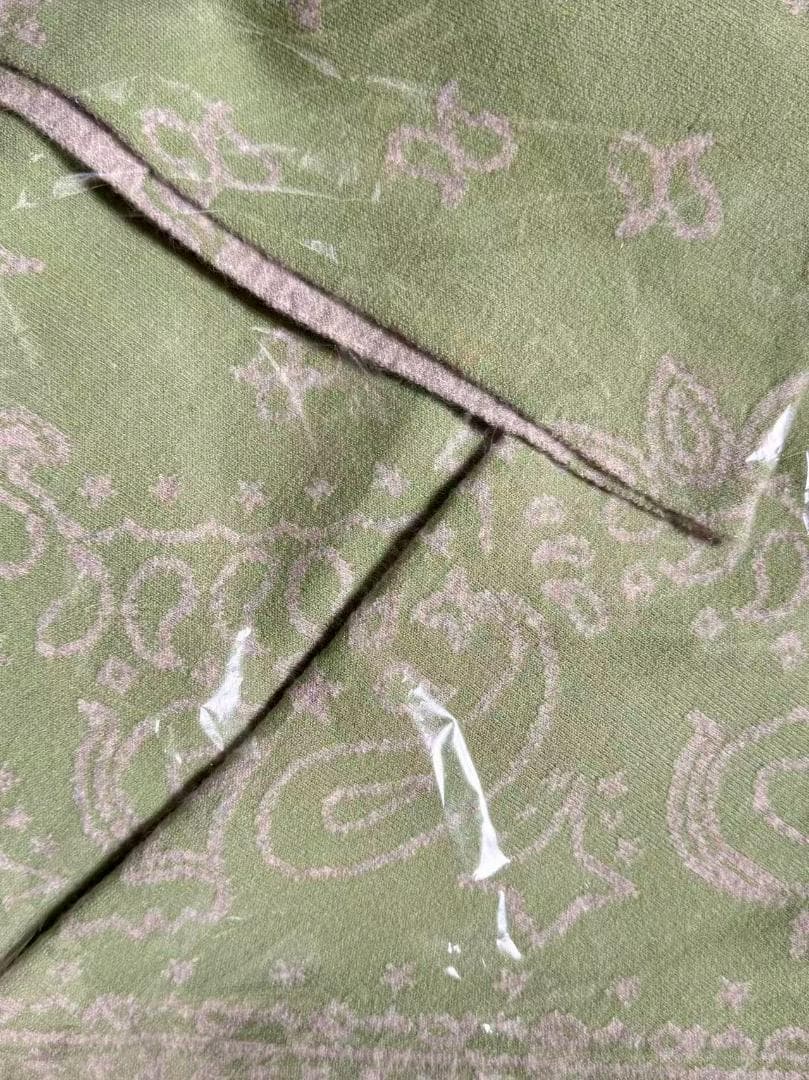 新品 Gypsohila ペイズリーニットストール Taupe × Green