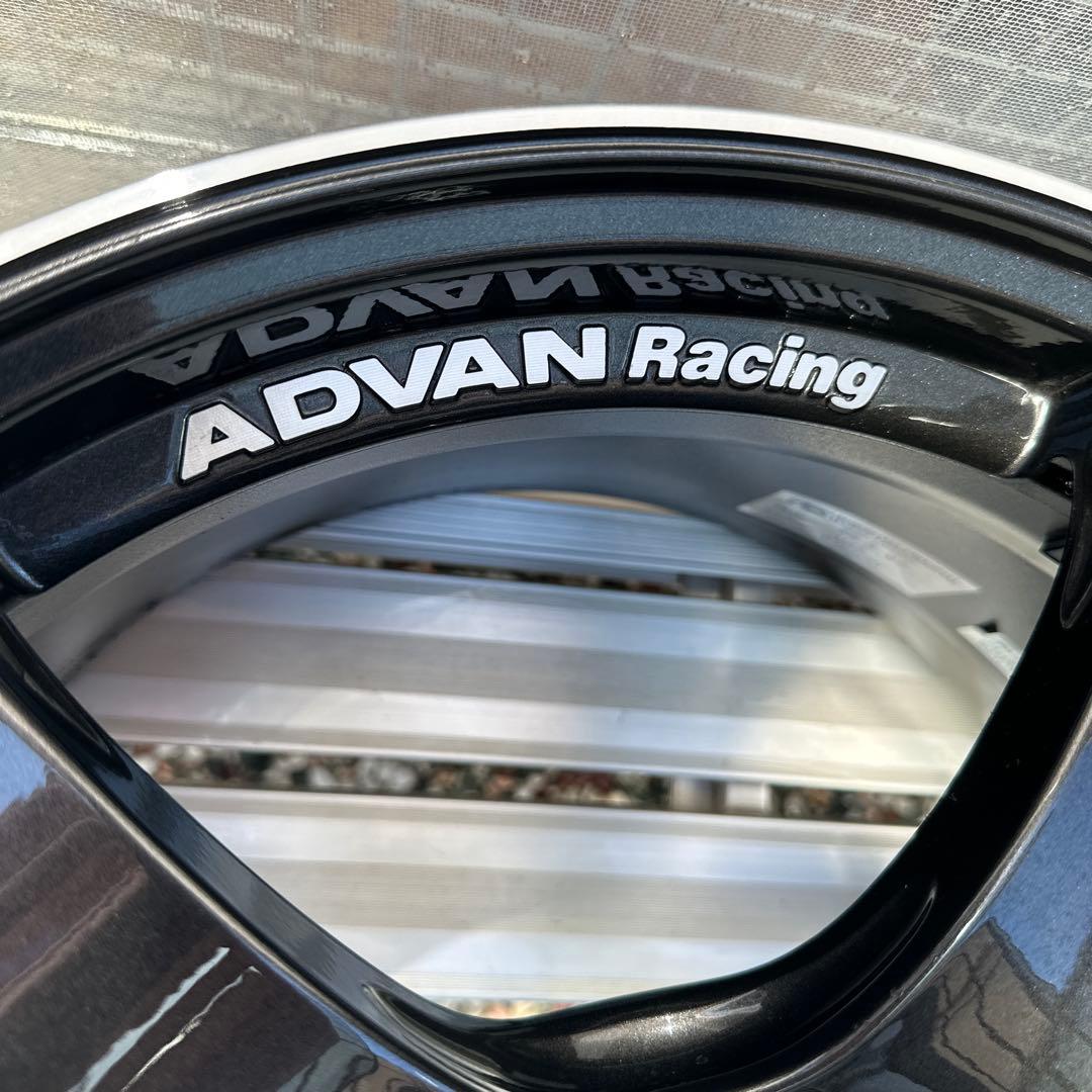 Advan Racing TC-4 8.5J +45 18インチ