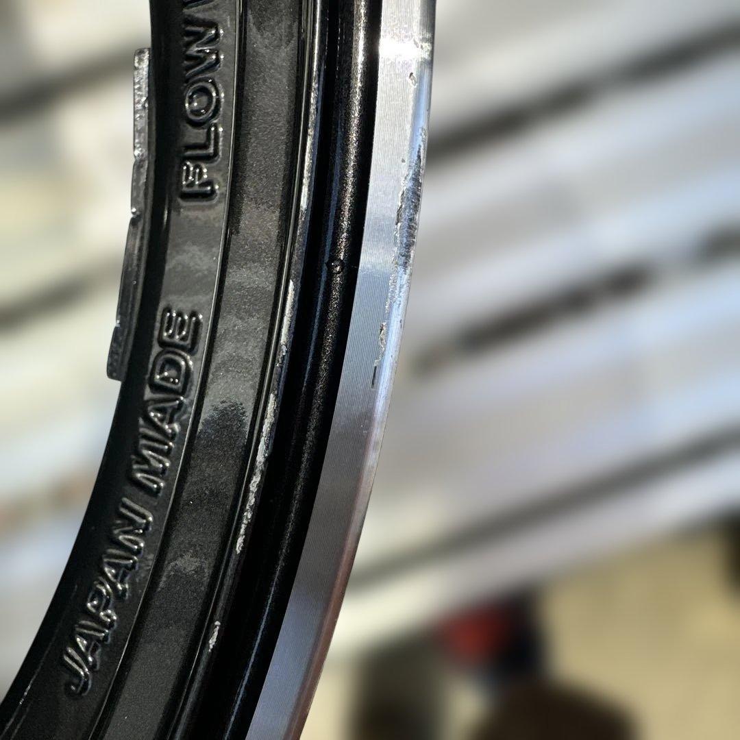 Advan Racing TC-4 8.5J +45 18インチ