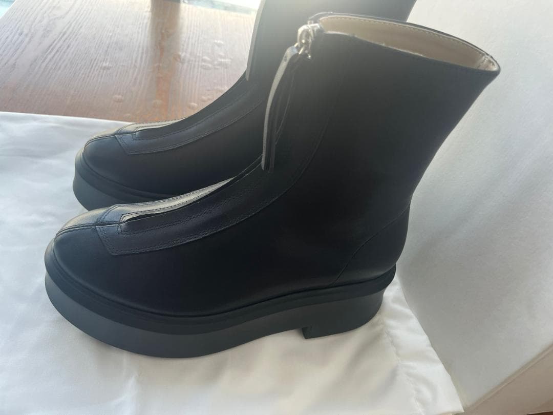 The row ザロウ　zipped boot 37